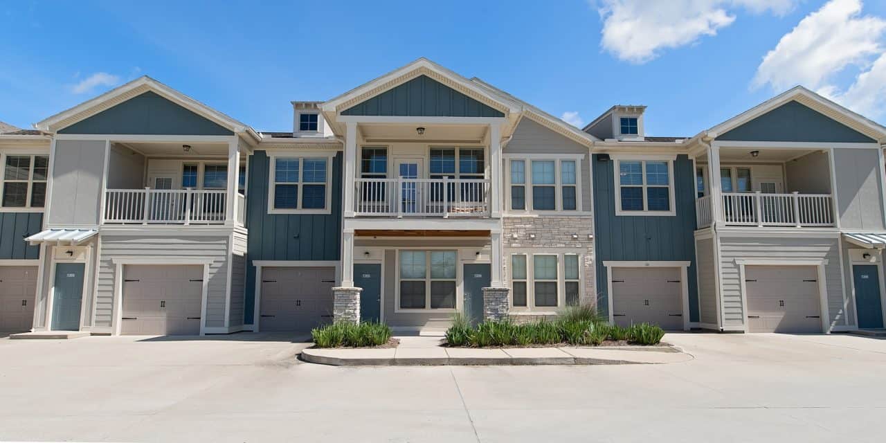 Retreat at River Chase Apartments Live BH