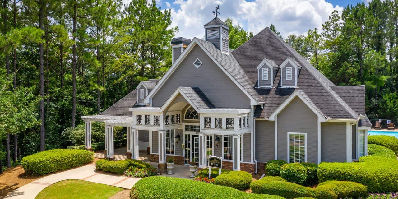 The Falls and Woods Of Hoover Apartments Live BH